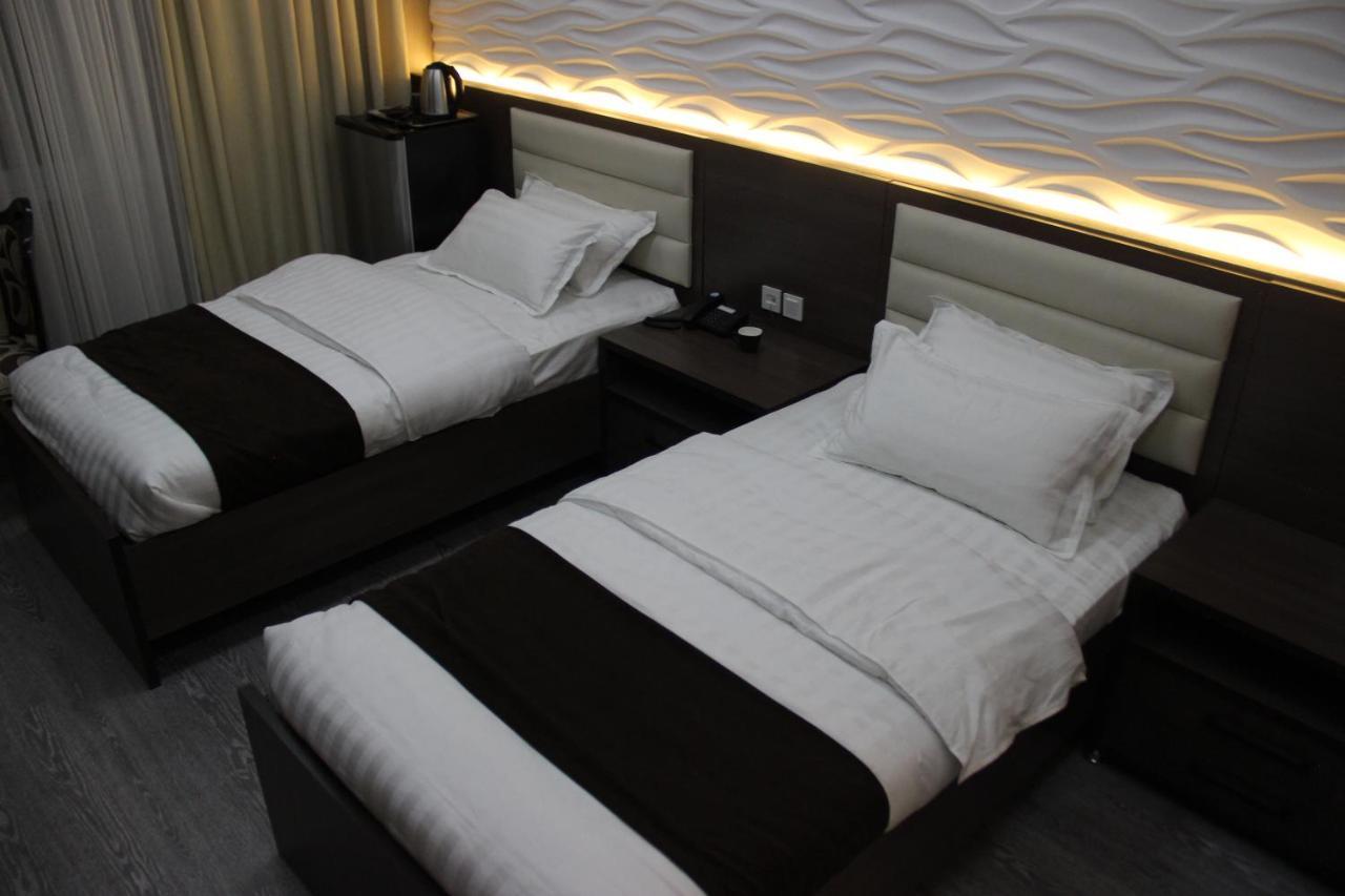Safir Business Hotel O دوشانبي المظهر الخارجي الصورة